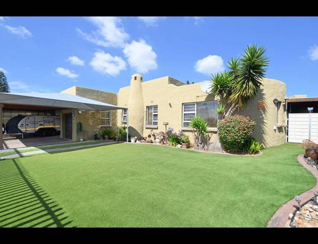 4 BEDROOM HOUSE FOR SALE IN BLOMMENDAL
